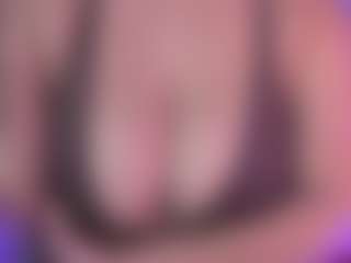 Live cam show with StarfireLo - Garter on Camsoda