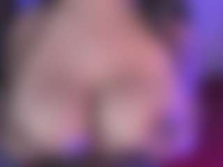 StarfireLo's Live Sex Cam Show