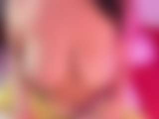 Live cam show with StarfireLo - New Brown Eyes on CamwithHer