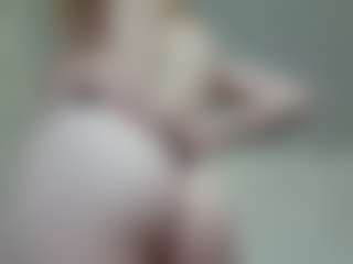 SparkleEmery's Live Sex Cam Show