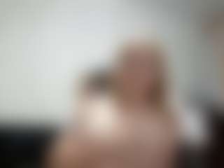 Show in cam erotica live di SparkleEmery