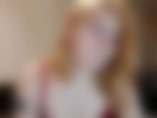 Live cam show with SparkleEmery - Blonde Hair Middle Aged on Camsoda