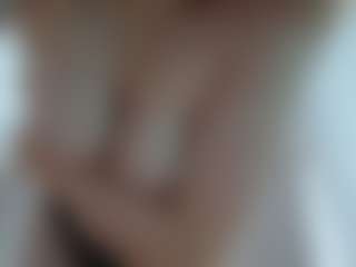 Live cam show with SparkleEmery - Blonde Hair Blowjob on liverealitysex.com