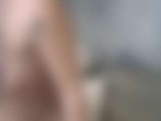 AlysiaVey's Live Sex Cam Show