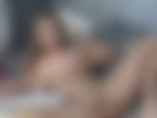 AlysiaVey's Live Sex Cam Show