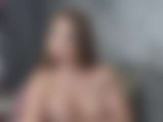 Live cam show with AlysiaVey - New Anal on Mixed Magazine Live
