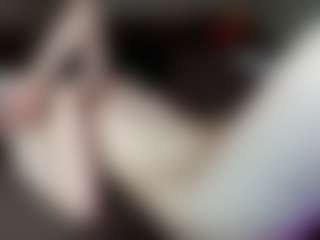 EffieTokunaga's Live Sex Cam Show