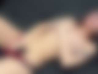 Spettacolo in cam dal vivo con MonetMouzas - Toys su Camsoda