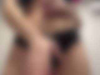 MonetMouzas's Live Sex Cam Show
