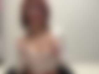Live cam show with MonetMouzas - Shower on StripNow