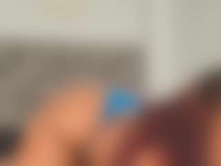 Live cam show with NahiaSoleil - Moaning on dropp.cam