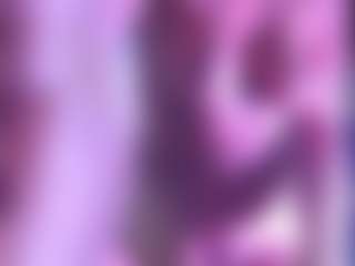 Live cam show with VIOLETA-HIILS - Athletic Public on TeamSkeetLive