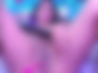 VIOLETA-HIILS's Live Sex Cam Show