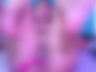 Live cam show with VIOLETA-HIILS - Athletic Tease on Camsoda