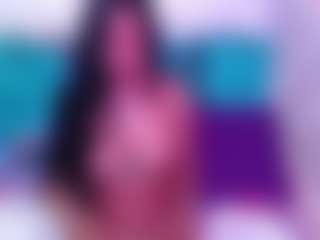 VIOLETA-HIILS's Live Sex Cam Show