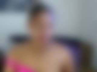 karolay94 MILF webcam performer live streaming