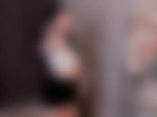 Live cam show with CharlaDemeo - Fingers on SpankPalCams