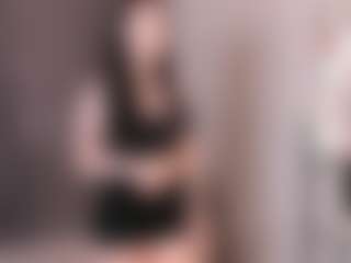 Live cam show with CharlaDemeo - Handjob on livesuperchat.net
