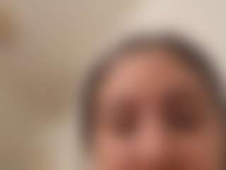 MarriedLatina's Live Sex Cam Show