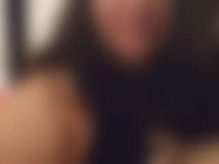 MarriedLatina's Live Sex Cam Show