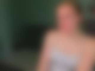 Live cam show with Rihana-Nell - White on Cam Slut | united states