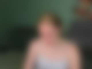 Live cam show with Rihana-Nell - Roleplay on Cam Slut