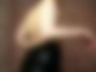 Live cam show with ChristiaCibrian - Teen (18+) on xDating