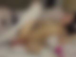 AlbertaFoulks's Live Sex Cam Show