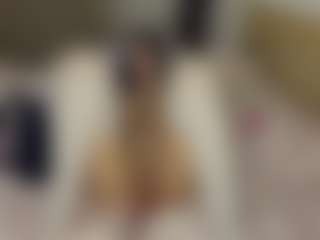 Live cam show with AlbertaFoulks - New Lush on StripNow