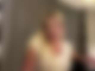 Eline's Live Sex Cam Show