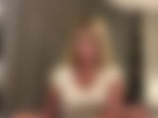 Eline's Live Sex Cam Show