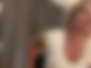 Eline's Live Sex Cam Show