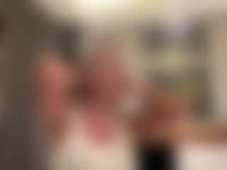 Eline's Live Sex Cam Show
