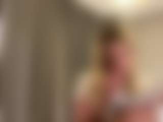 Eline's Live Sex Cam Show
