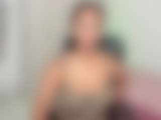 Live cam show with Nahomi01 - New Sexwebcam on CamClone