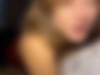 LeonorLangsam's Live Sex Cam Show