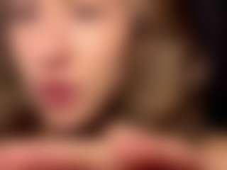 LeonorLangsam's Live Sex Cam Show