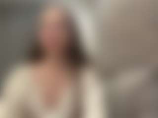 Live cam show with Milana - Small Tits Brown Hair on Streamer API