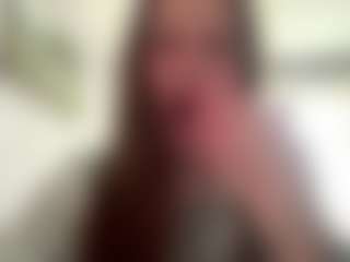 Live cam show with MagaretConliffe - Brown Hair Petite on Camsoda
