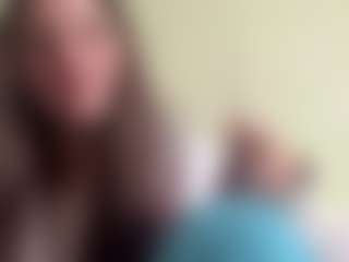 Live cam show with MagaretConliffe - Brown Hair Petite on Camsoda