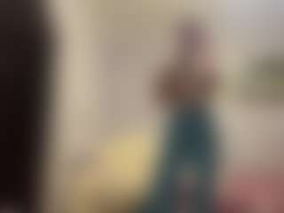 Live cam show with MagaretConliffe - Brown Hair on Camsoda