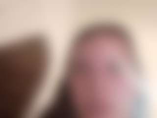 Live cam show with MagaretConliffe - Blue Eyes on xplaylive.com
