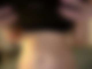 Live cam show with PeachyVibesss - Normal on xDating