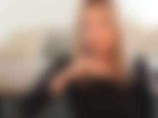 Live cam show with Vanesse - New Toys on madthumbs