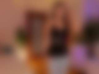 AnhCicerchia's Live Sex Cam Show