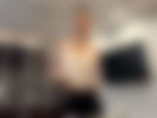 SynthiaBlanch's Live Sex Cam Show