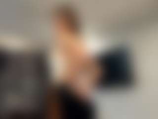 SynthiaBlanch's Live Sex Cam Show