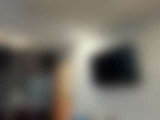 SynthiaBlanch's Live Sex Cam Show