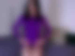 Live cam show with WenVeillette - New Brown Eyes on Camsoda