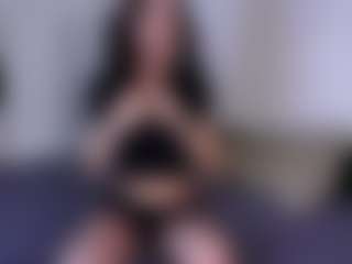 Live cam show with WenVeillette - New Brown Eyes on Camsoda